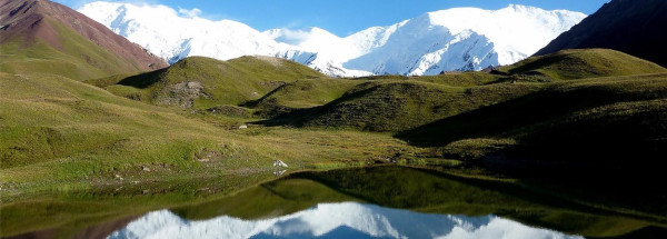 ОТДЫХ НА ПАМИРЕ (ПАЛАТОЧНЫЙ ЛАГЕРЬ ПОД ПИКОМ ЛЕНИНА)